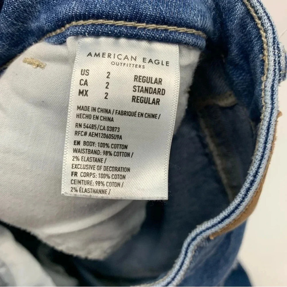 American Eagle Mom Jeans Woman 2 High Rise Straight Taper Ripped Distress - Picture 12 of 16